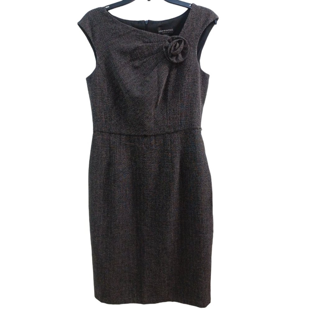 Connected Apparel Size 8